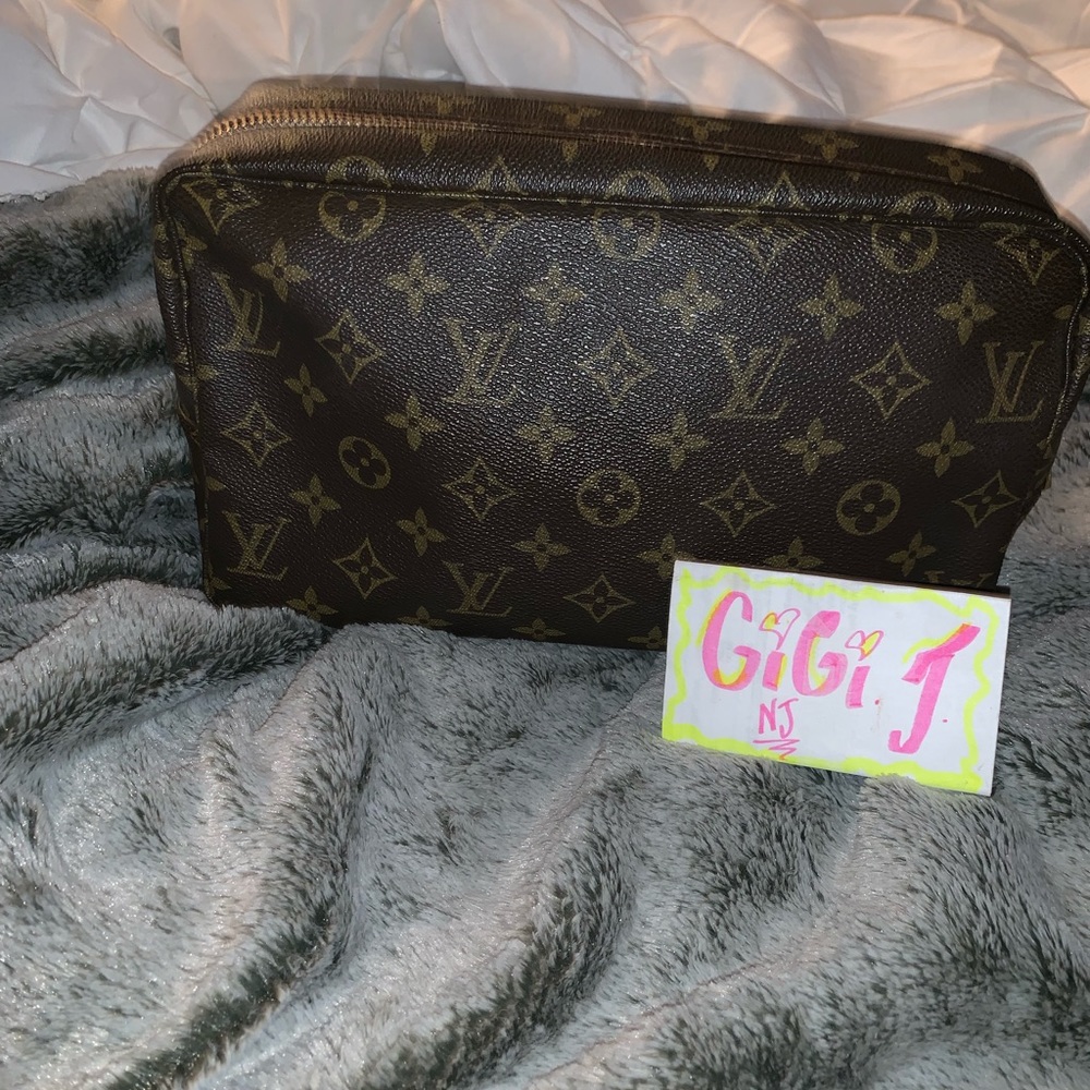 Louis Vuitton Trousse 28